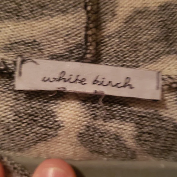 Sweater - Picture 3 of 7